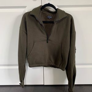 Pretty Little Thing Crop